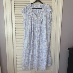 Lanz of Salzburg vintage nightdress one size blue floral toile white